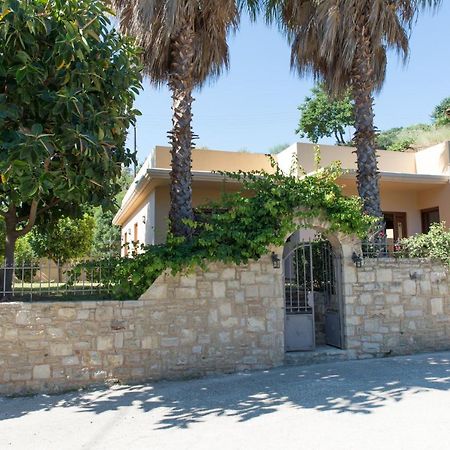 Heraklion Comfy House With Mountain View Екстериор снимка
