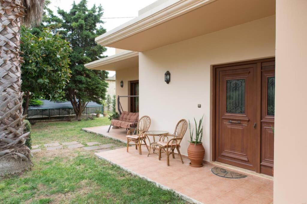 Heraklion Comfy House With Mountain View Екстериор снимка