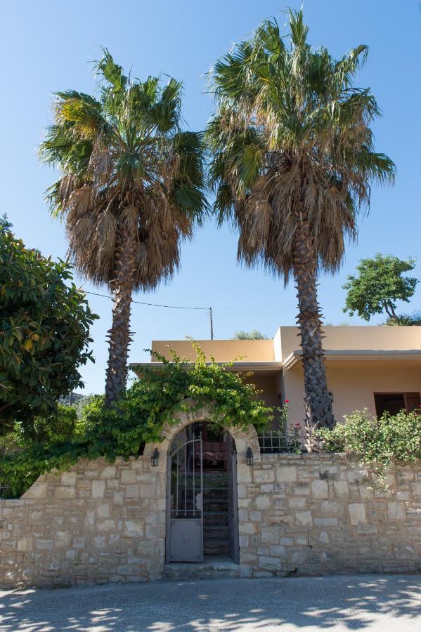 Heraklion Comfy House With Mountain View Екстериор снимка