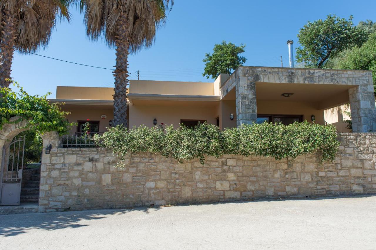 Heraklion Comfy House With Mountain View Екстериор снимка