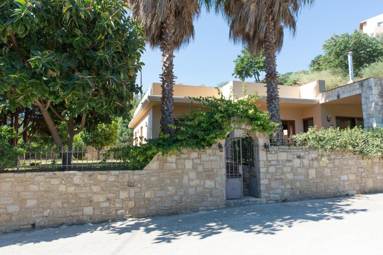 Heraklion Comfy House With Mountain View Екстериор снимка