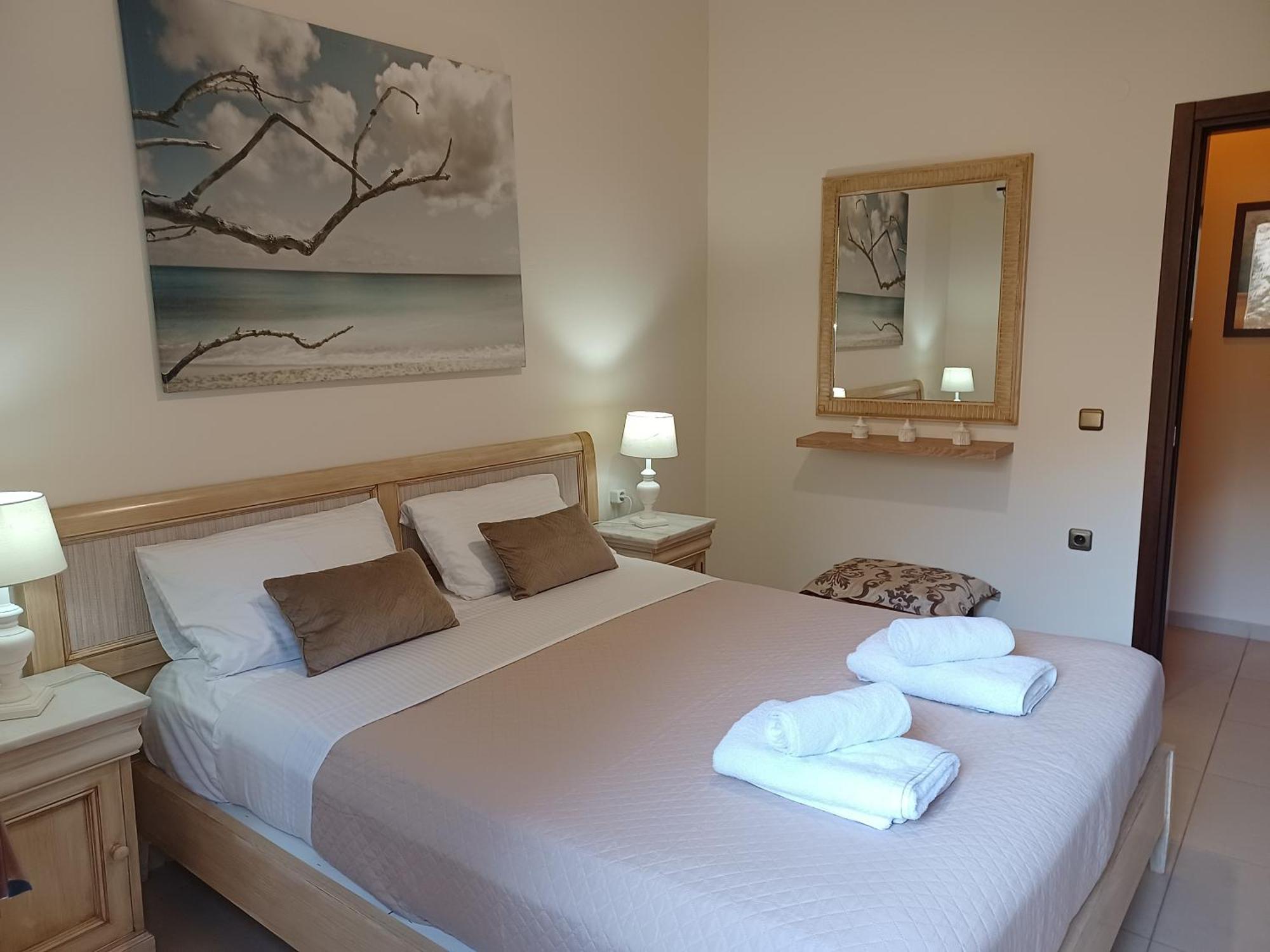 Heraklion Comfy House With Mountain View Екстериор снимка